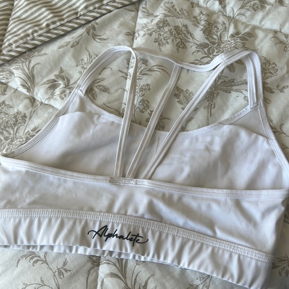 Alphalete sports bra white